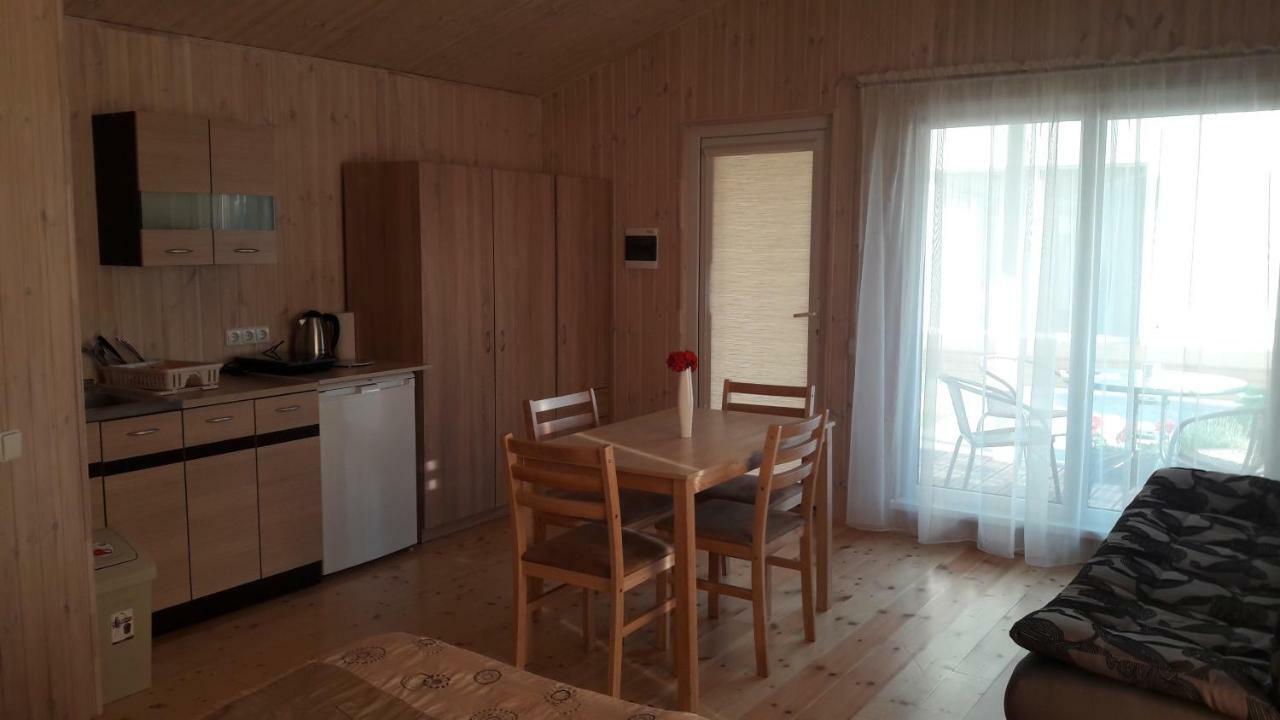 Vila Laima Hotel Sventoji Bagian luar foto